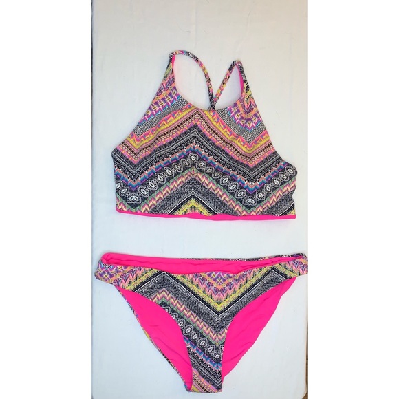 Pink patterned Halter Bikini tie in the back - Picture 1 of 4